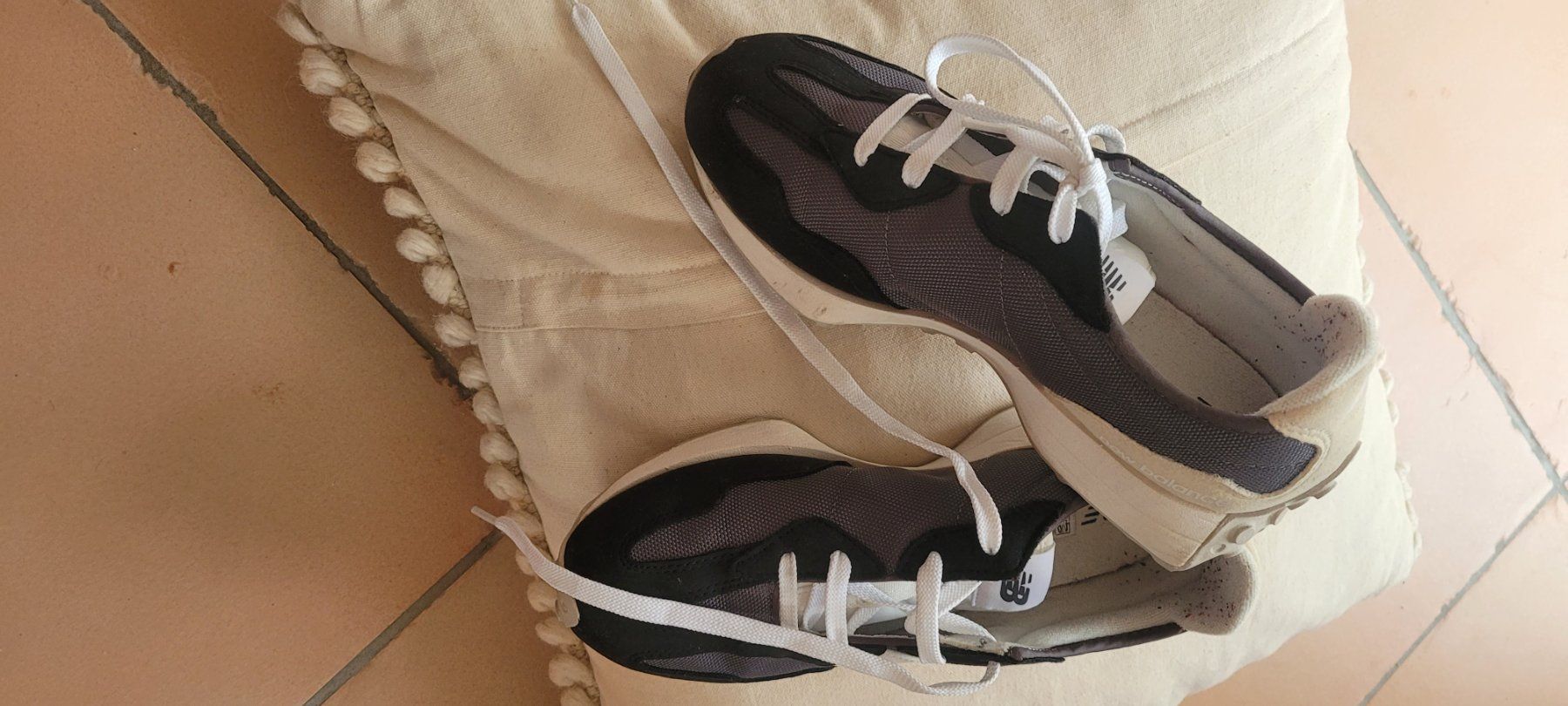 New Balance Scarpe da uomo: new balance 38 comme neuve – Usato da Echallens venduto da frimousse2008