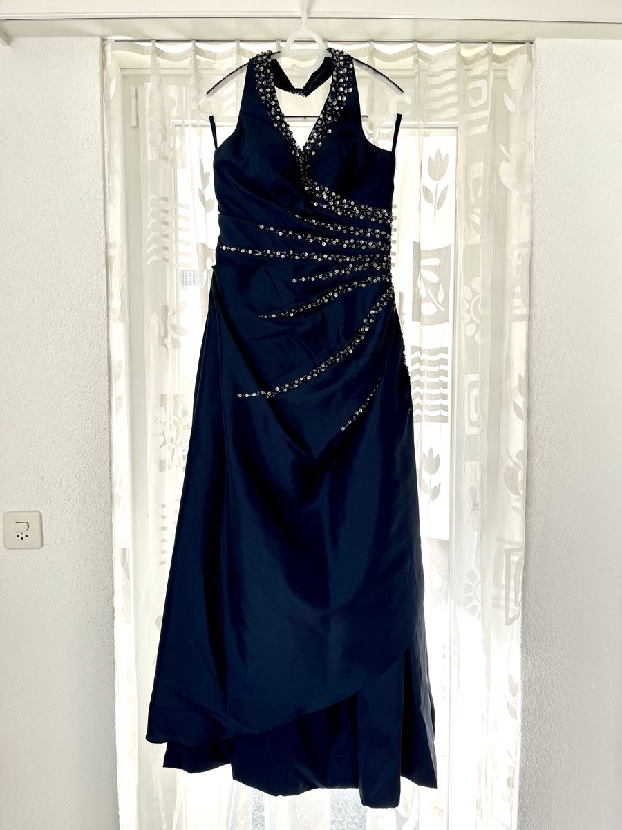 Vestiti: Abendkleid mit Pailletten Gr. 36 dunkelblau – Usato da Meilen venduto da mogli_luna 3
