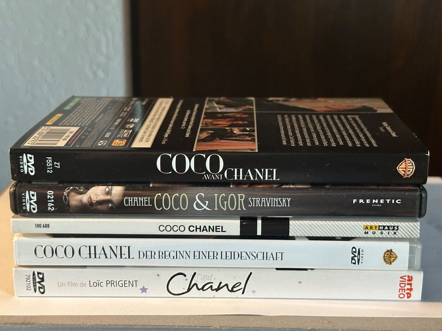 Tous les DVDs: Lot von 5 Chanel DVD – D'occasion à Aarburg par flacon05