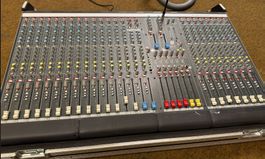 Audio Mischpult mit 24 Kanälen GL2200 von ALLEN & HEATH