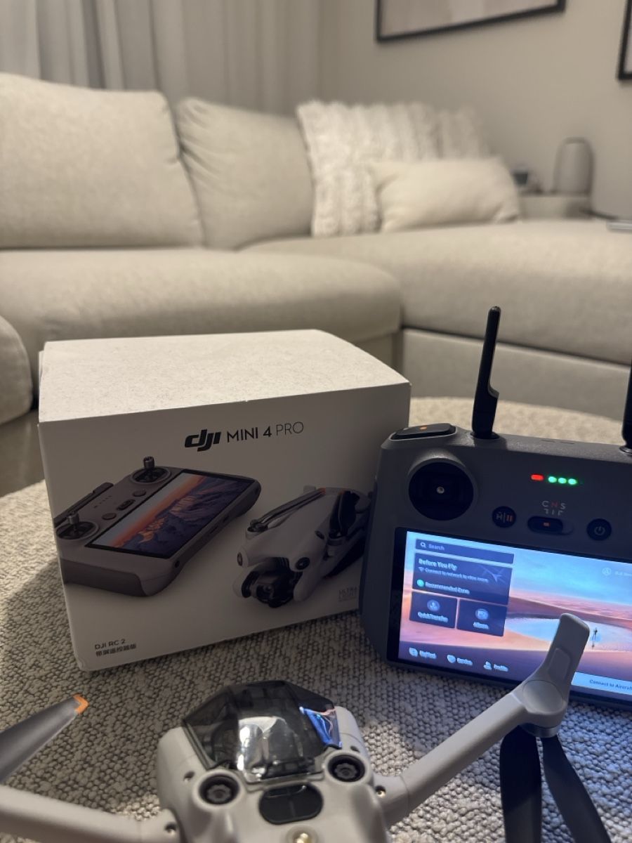 DJI Camcorder: Drone DJI mini 4 pro – Neu (gemäss Beschreibung) aus Neuchâtel von and_vsn2 3