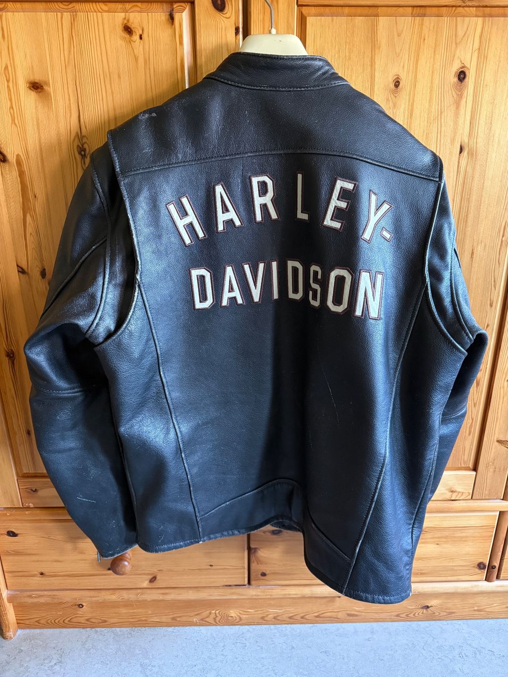 Harley-Davidson Vestes: Harley Davidson Motorradlederjacke – D'occasion à Möhlin par rot_ds26 1