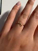 Filigraner, goldener Ring mit speziellem Design, neuwertig