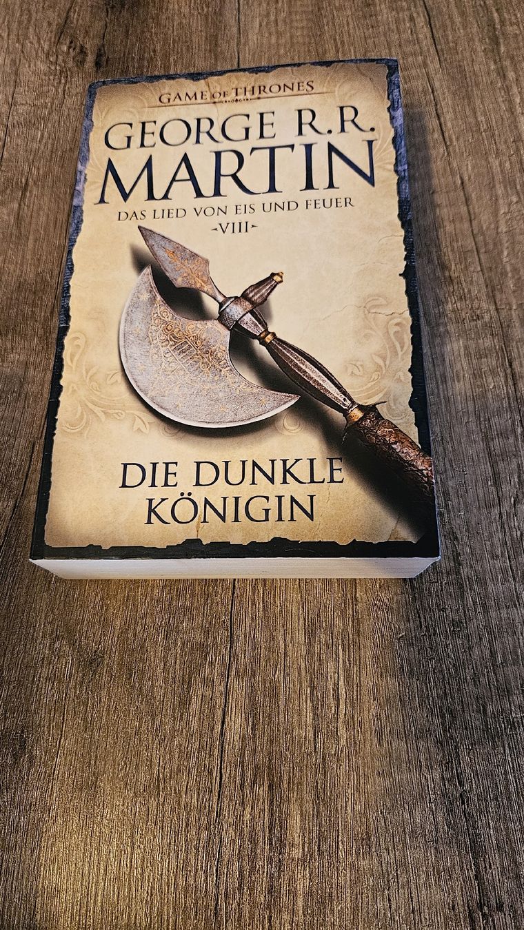 Libri: Das Lied von Eis und Feuer 8, " Die dunkle Königin". – Usato da Mönchaltorf venduto da Cayrath