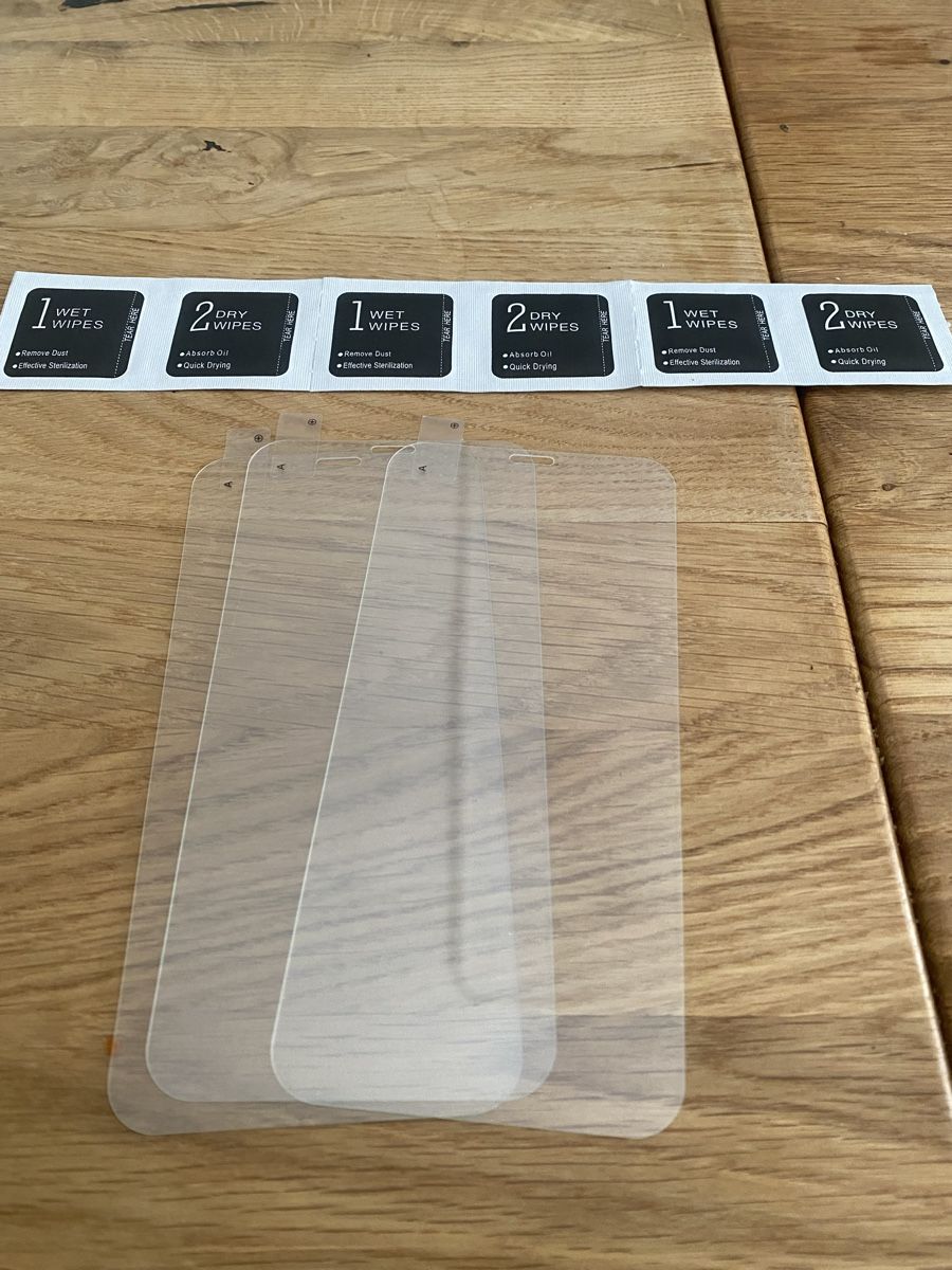Coques & Protection écran: Iphone 11 PRO, 3x Displayschutz – Neuf (Voir description) à Ennetbaden par Dina100