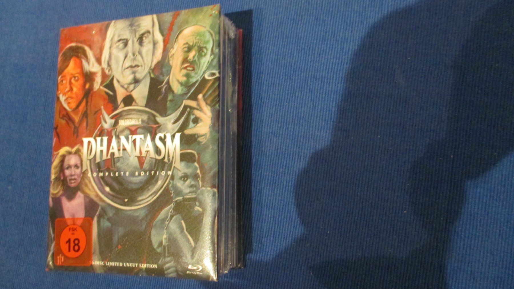 Tutti i DVDs: PHANTASM Compl. BOX/ b-ray u.DVD/ RAR/ Watt.MEGA RAR – Nuovo e nell'imballaggio originale da Wattenwil venduto da Firebird1