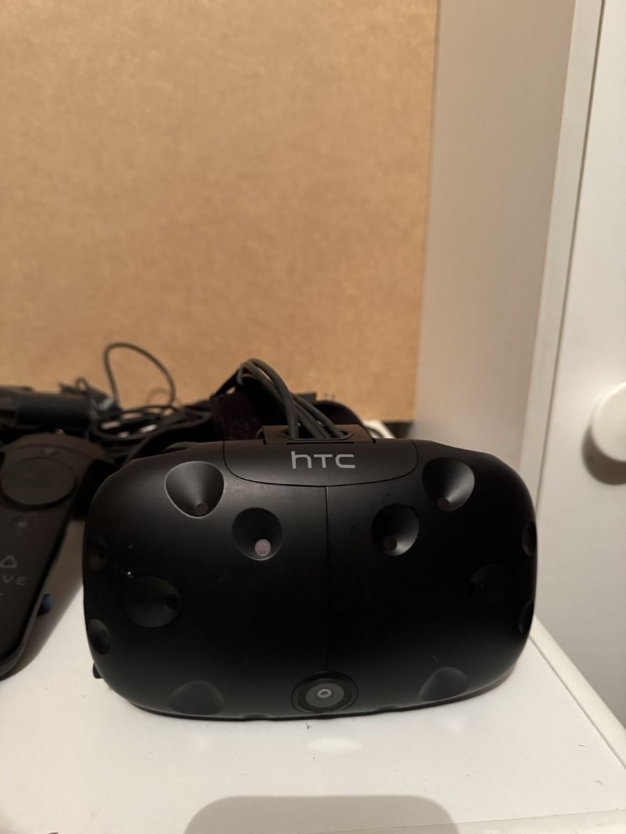 HTC Casco VR: Casque VR HTC noir bon état – Usato da Bulle venduto da rmv_qsw7