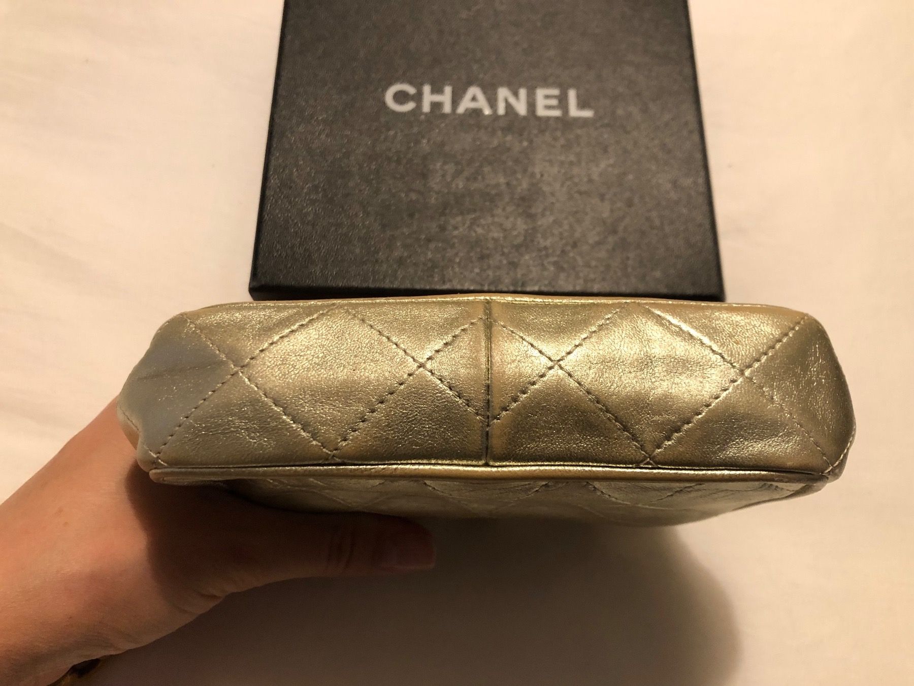 Chanel Borse da donna: Vintage CHANEL bag – Usato da Lugano venduto da Yanches 4