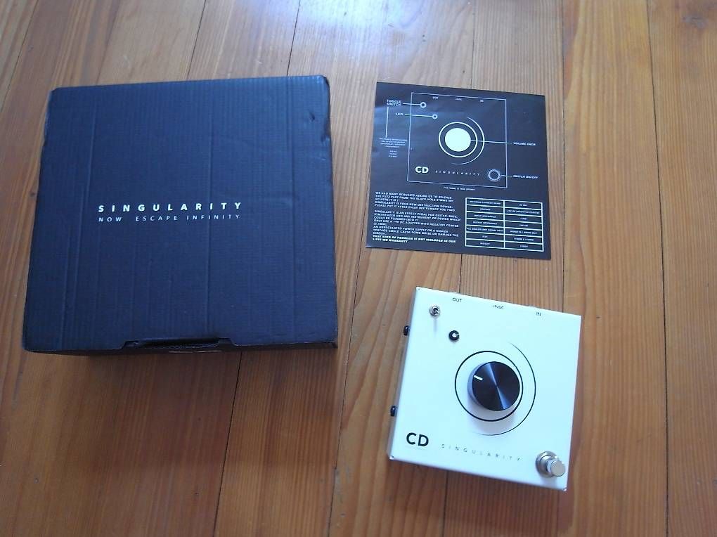 Strumenti musicali: Collision Devices SINGULARITY Fuzz/Distortion – Usato da Bern venduto da Bookerjazz 4