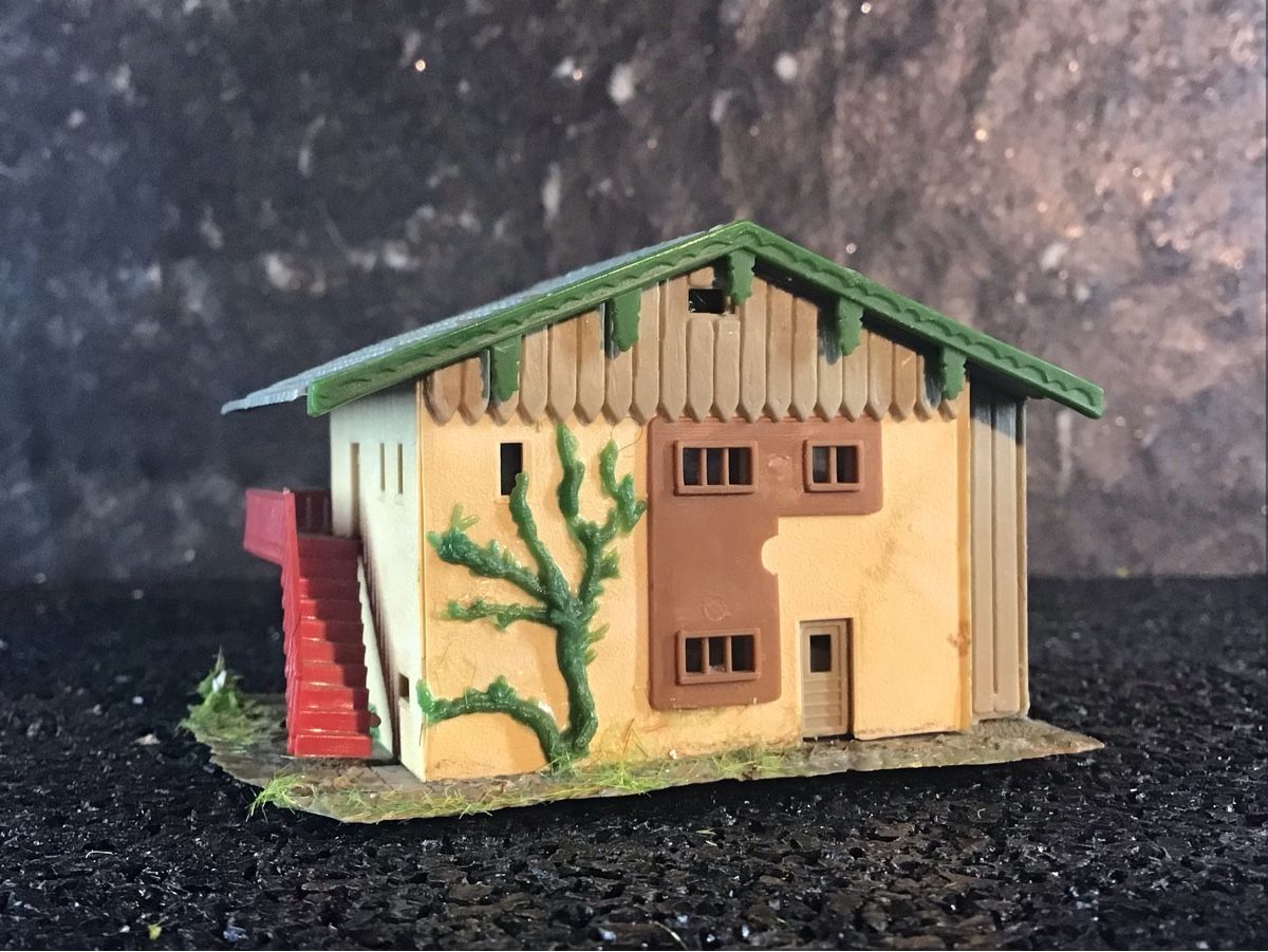 Kit di modellismo & Modellini statici: MODELL GEBÄUDEHAUS – Usato da Männedorf venduto da Spezial-Modelle 1