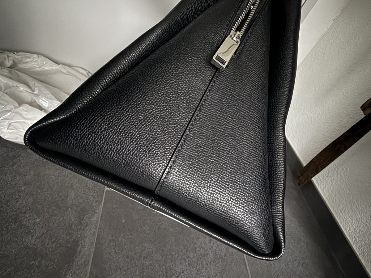 Hugo Boss Borse da donna: Hugo Boss Businesstasche/ Reisetasche – Usato da Ebikon venduto da nat_jzh5 4