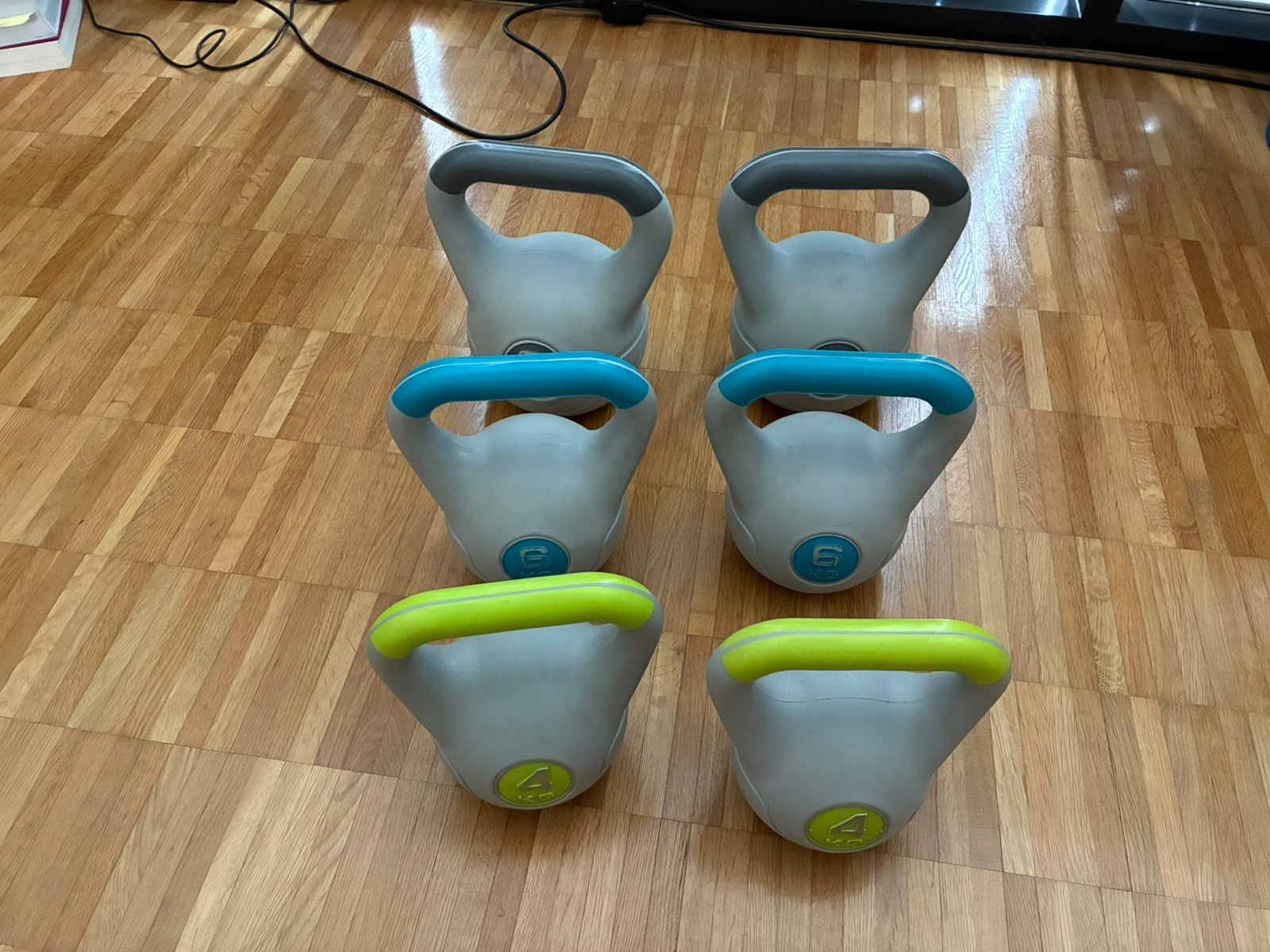 Hanteln & Gewichte: Kettlebells (4, 6, 8 kg) – Gebraucht aus Baden von JJ_95
