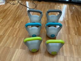 Kettlebells (4, 6, 8 kg)