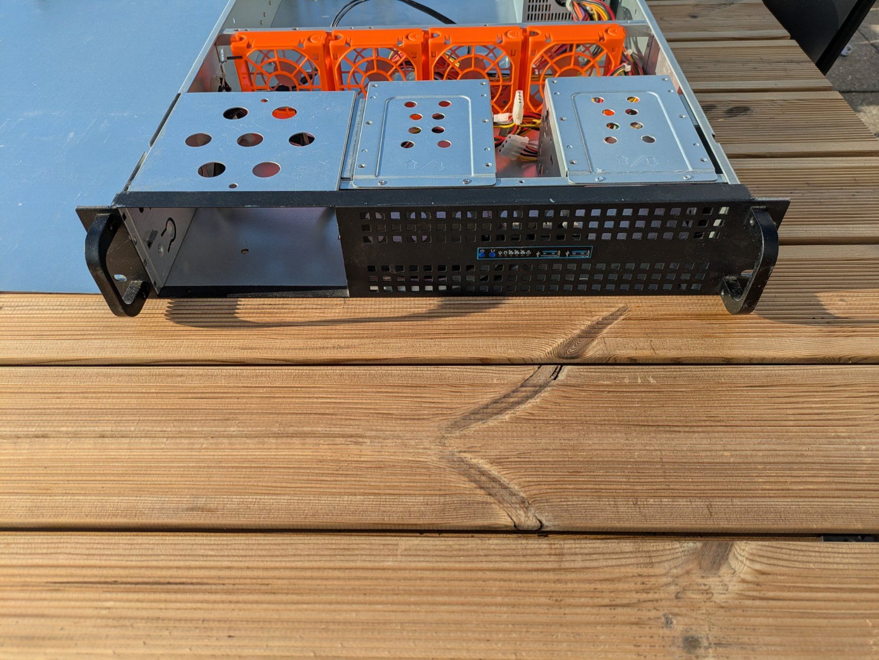 Server: Intertech 2U-2129-N 2U Server Case Barebone – Gebraucht aus Zürich von nic_sn9p 3