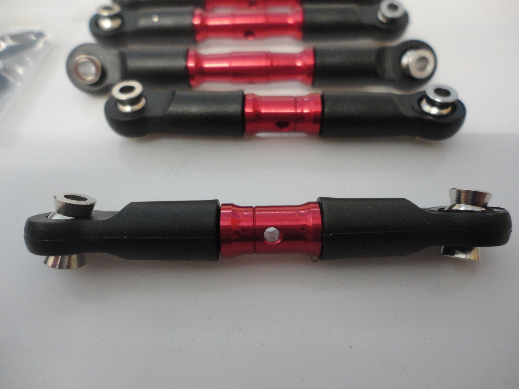 Arrma Modellismo RC: Arrma Granit 1:10 Spurstangenset aus Metall. – Nuovo e nell'imballaggio originale da Horgen venduto da RcModell 2