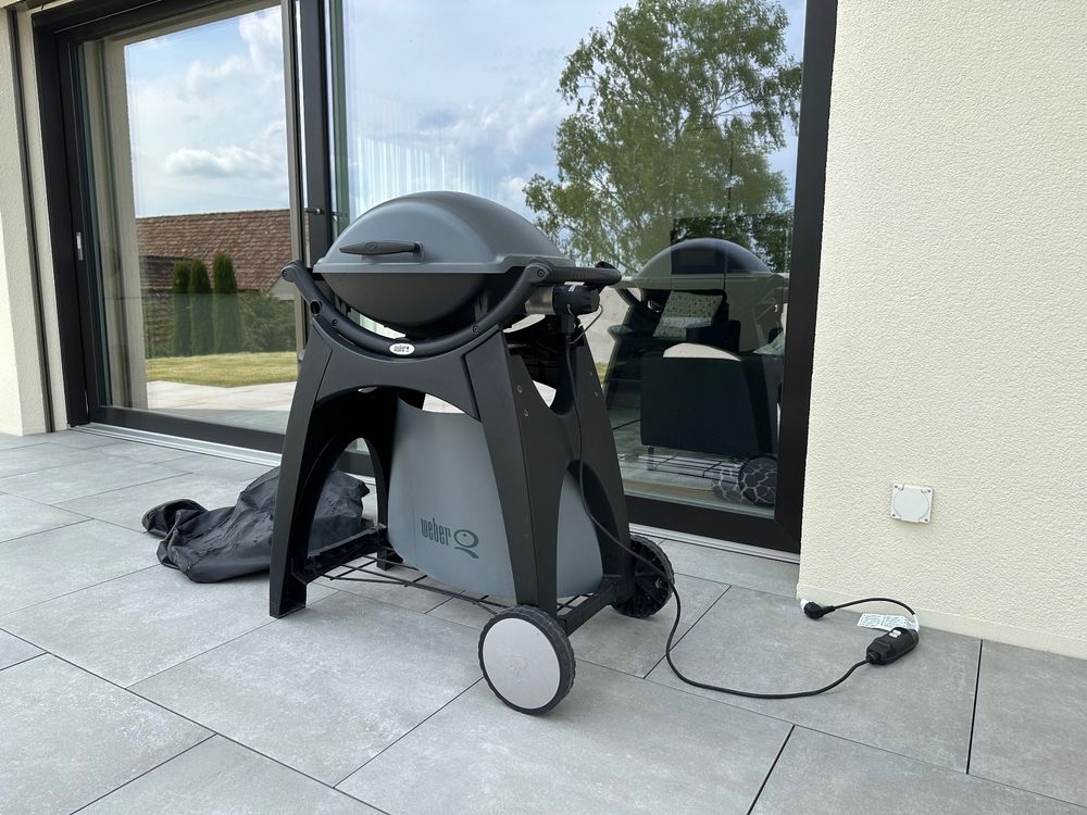 Barbecue elettrico WEBER Q2400 2200 W | Leroy Merlin
