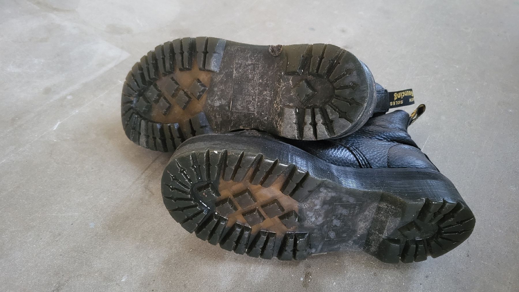 Dr. Martens Herrenschuhe: Dr. Martens Plateau Boots, gr 38, sinclair – Gebraucht aus Emmenbrücke von reb3ckrr 1