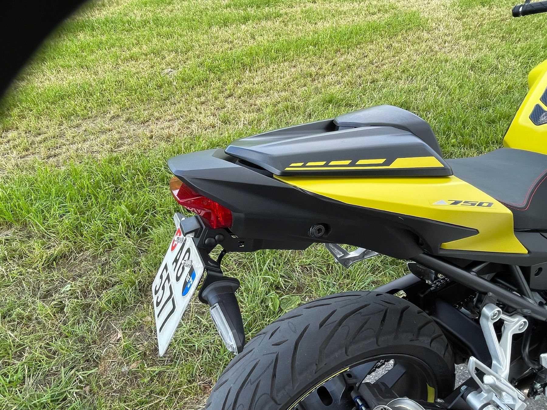 Honda Strasse: HONDA CB 750 A - Hornet – Neu (gemäss Beschreibung) aus Menziken von Hotdevil1 8