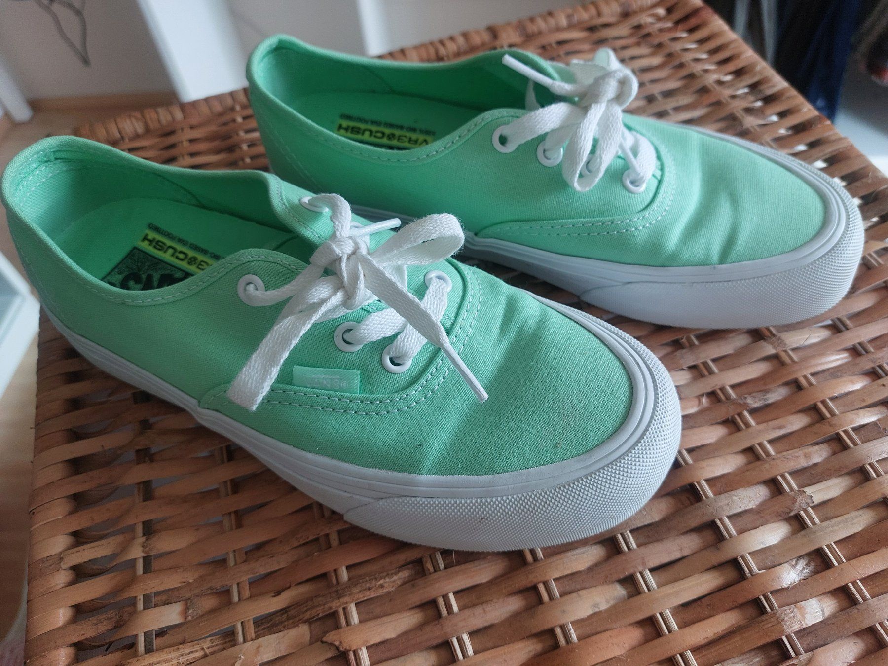 Vans Chaussures femmes: Vans schuhe 37 damen – D'occasion à Zürich par zuz_9qry 2