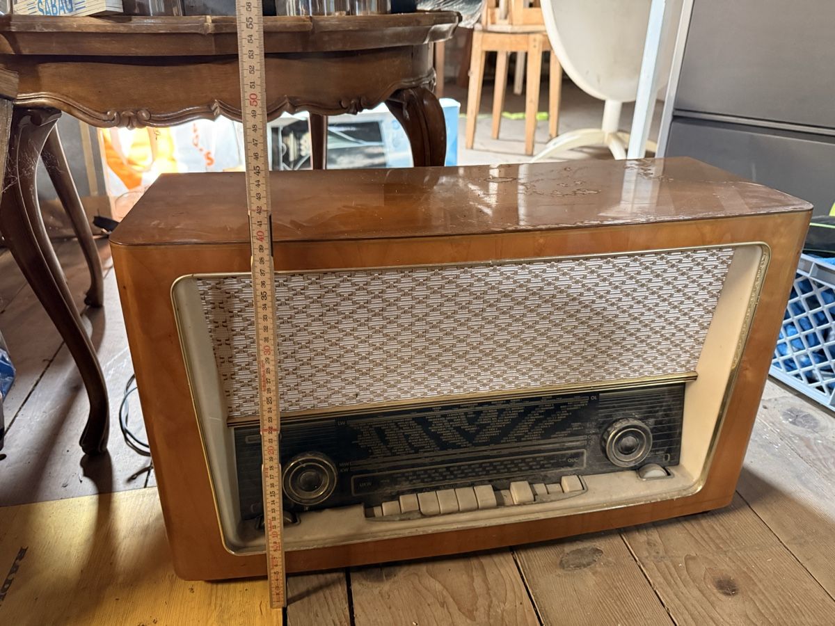 Radios: Alter Radio – Defekt aus Lobsigen von Ailujailuj 2