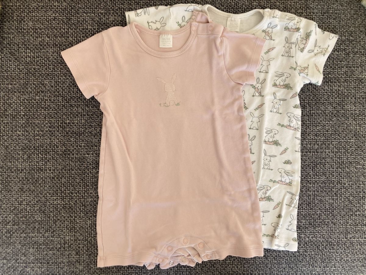 Pyjamas: 2 pyjamas été t. 86-92 – D'occasion à Genève par Eschindler