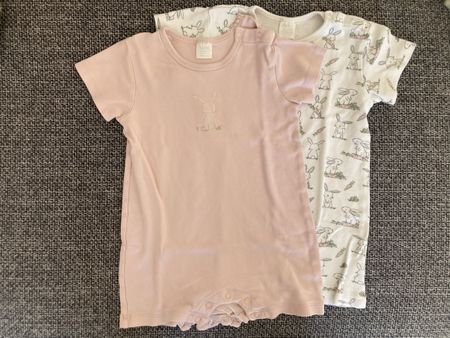 2 pyjamas été t. 86-92