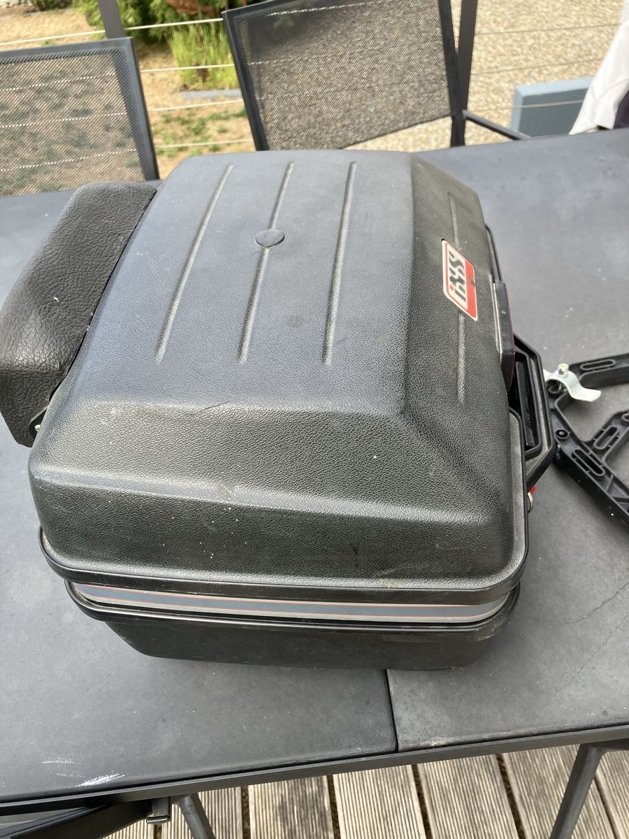 Valises de voyage: Top Case  MBK – D'occasion à Feuerthalen par Hilari61 1