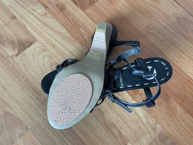 Scarpe da donna: Leder Sandale schwarz, Grösse 39 – Usato da Niederweningen venduto da sho_mb8y 3