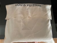 Louis Vuitton District PM Messenger Tasche