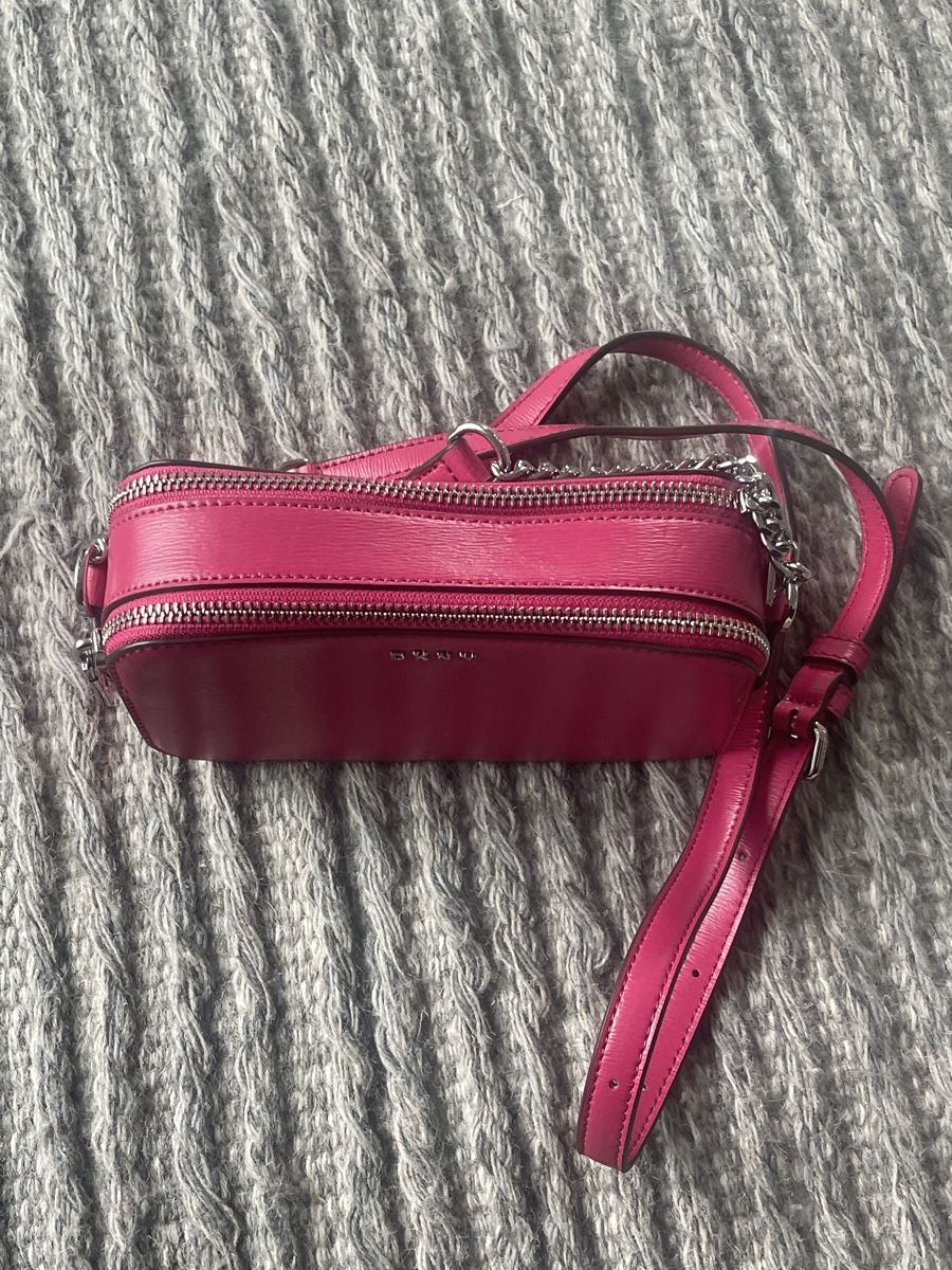DKNY Altro in  Abbigliamento & Accessori: Kleine Umhängetasche DKNY – Nuovo (secondo la descrizione) da Gunten venduto da slu_p5p8 1