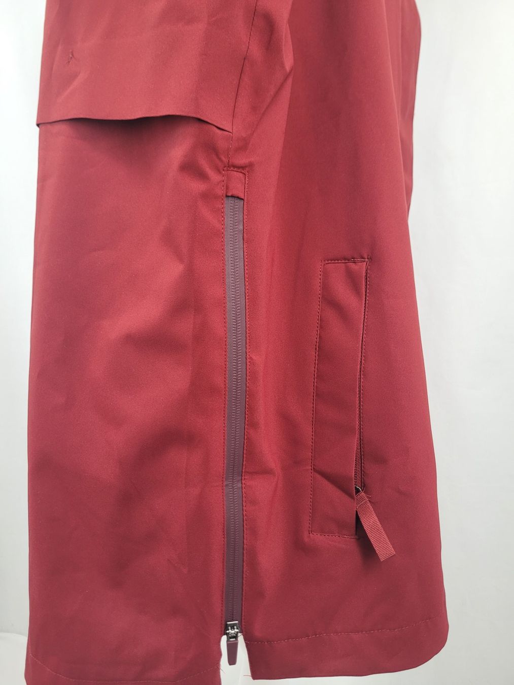 Tchibo Manteaux: TCHIBO Parka rouge – D'occasion à Lausanne par PlusValue_Lausanne 1