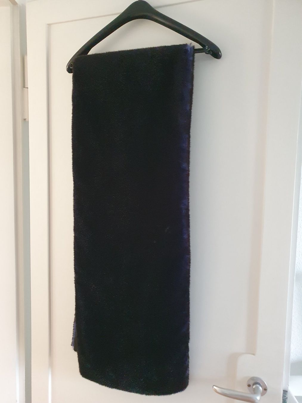 Foulard & Sciarpe: Schwarze Pelzstola – Usato da Winterthur venduto da Natascha_1994