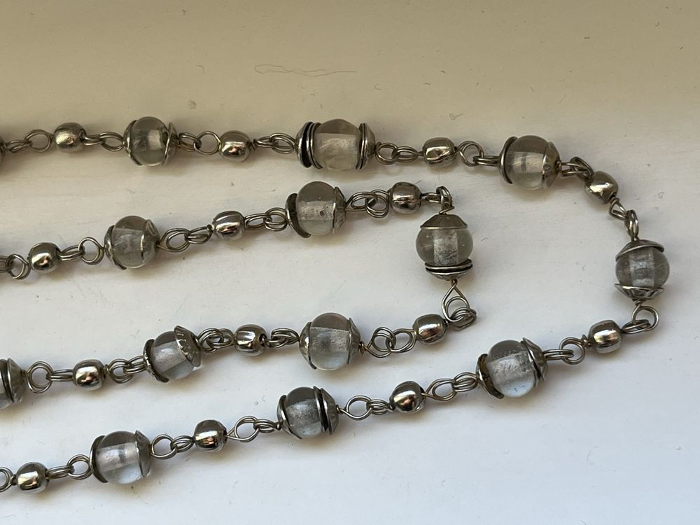Collier Ancien Fantaisie En Perles De Verre Taillées Transparentes - Longueur 40,5 Cm - Occasion