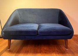 Zweier Samtsofa preussisches Blau