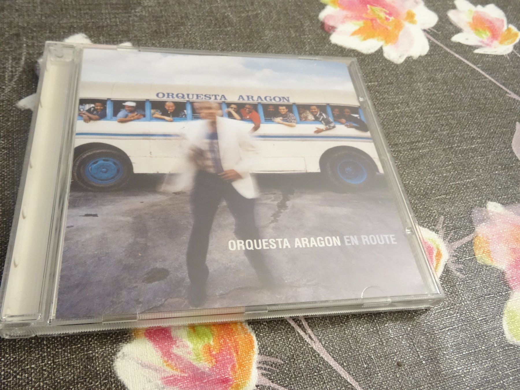 CD: Orquesta Aragon - Orquesta Aragon en Route CD – Usato da Olten venduto da Disc-Ausverkauf