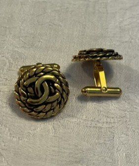 Chanel Boutons de manchette: Chanel vintage Manschettenknöpfe – D'occasion à Wettswil par PeterVoArosa 3
