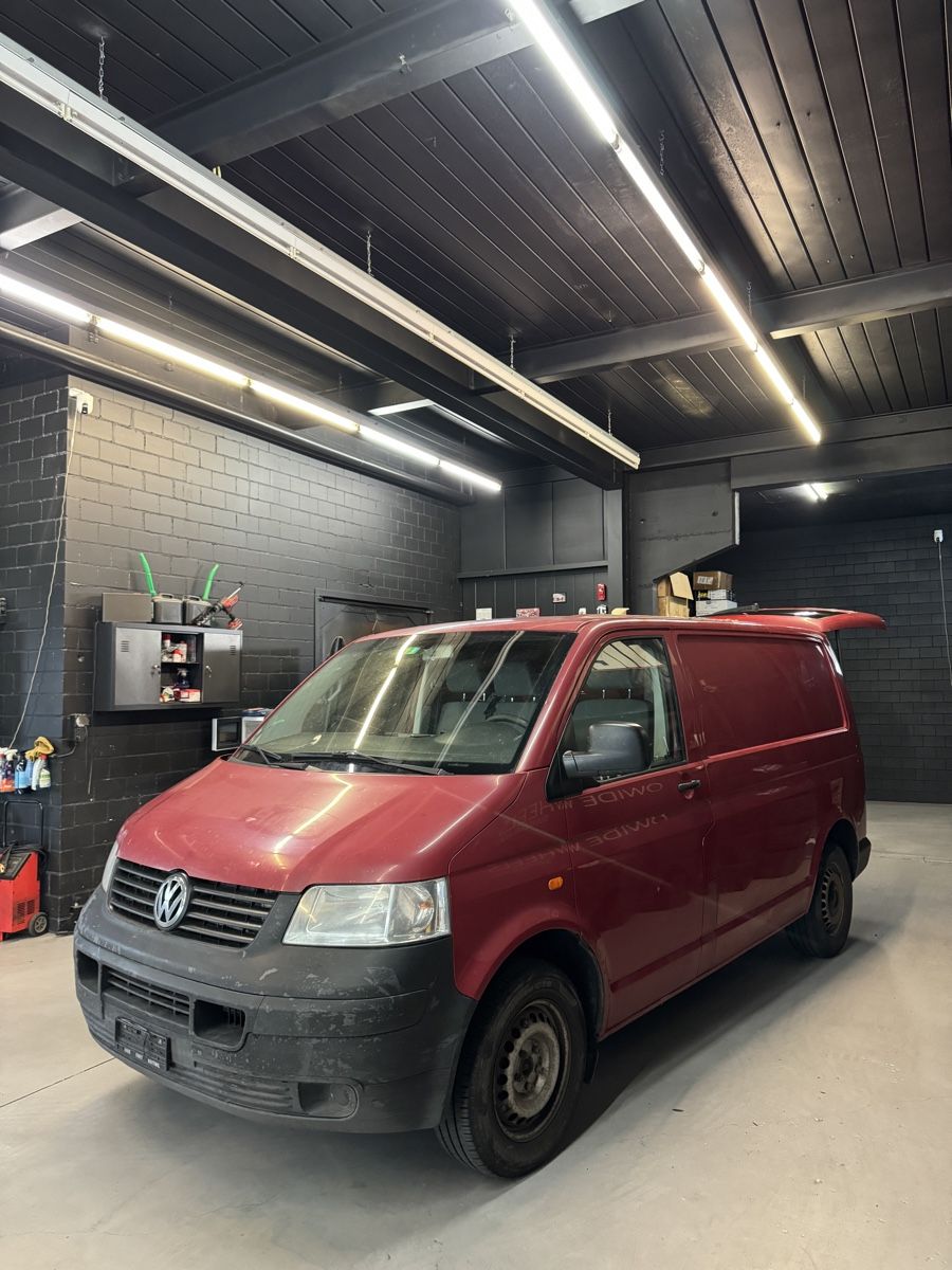 VW Veicoli commerciali: VW T5 2.5 TDI – Usato da Siebnen venduto da illesttoni 2