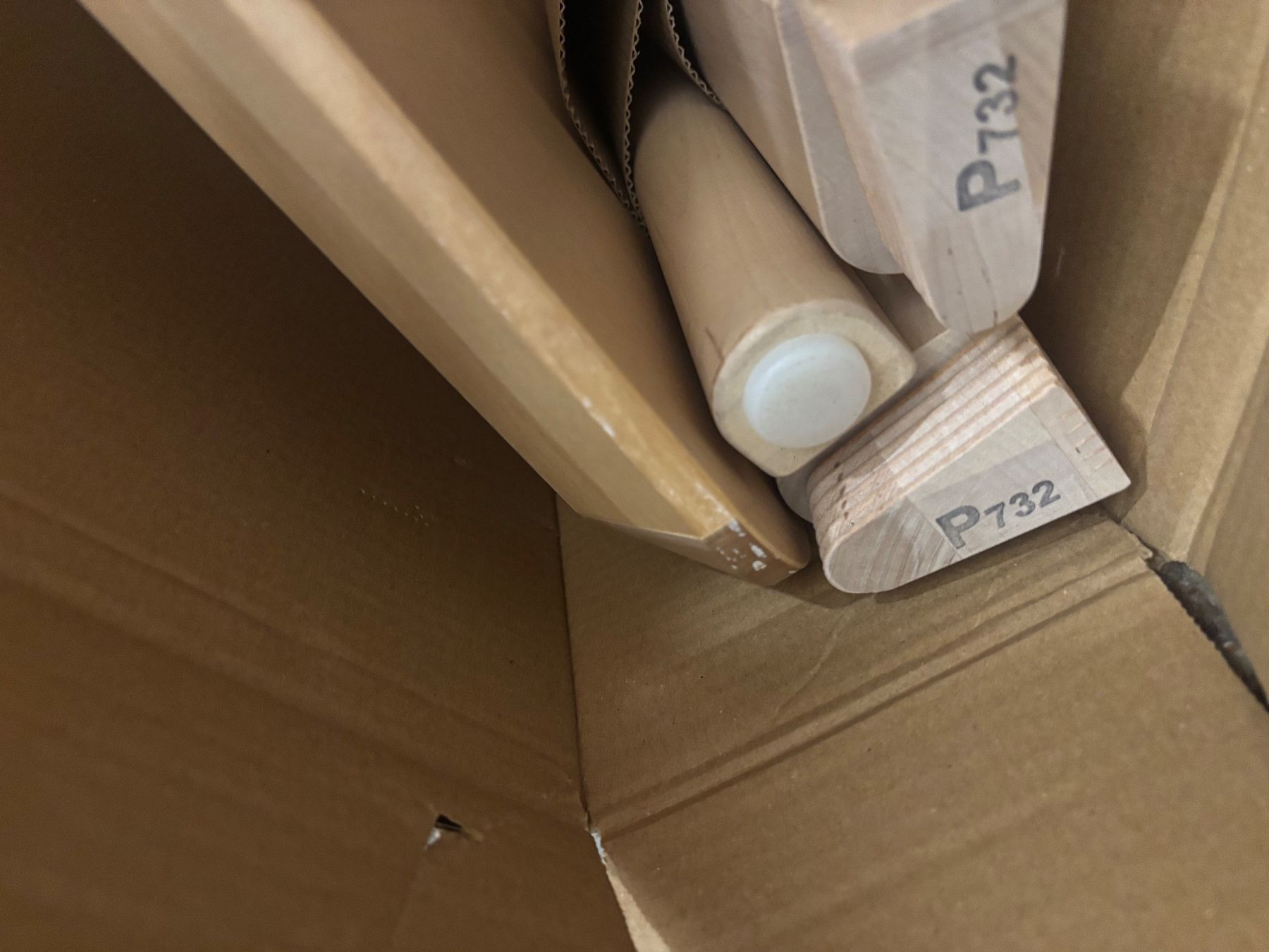 Ikea Tische: IKEA LISABO Table - Ash Veneer, 140x78 cm – Gebraucht aus Ecublens VD von miranbuy 5