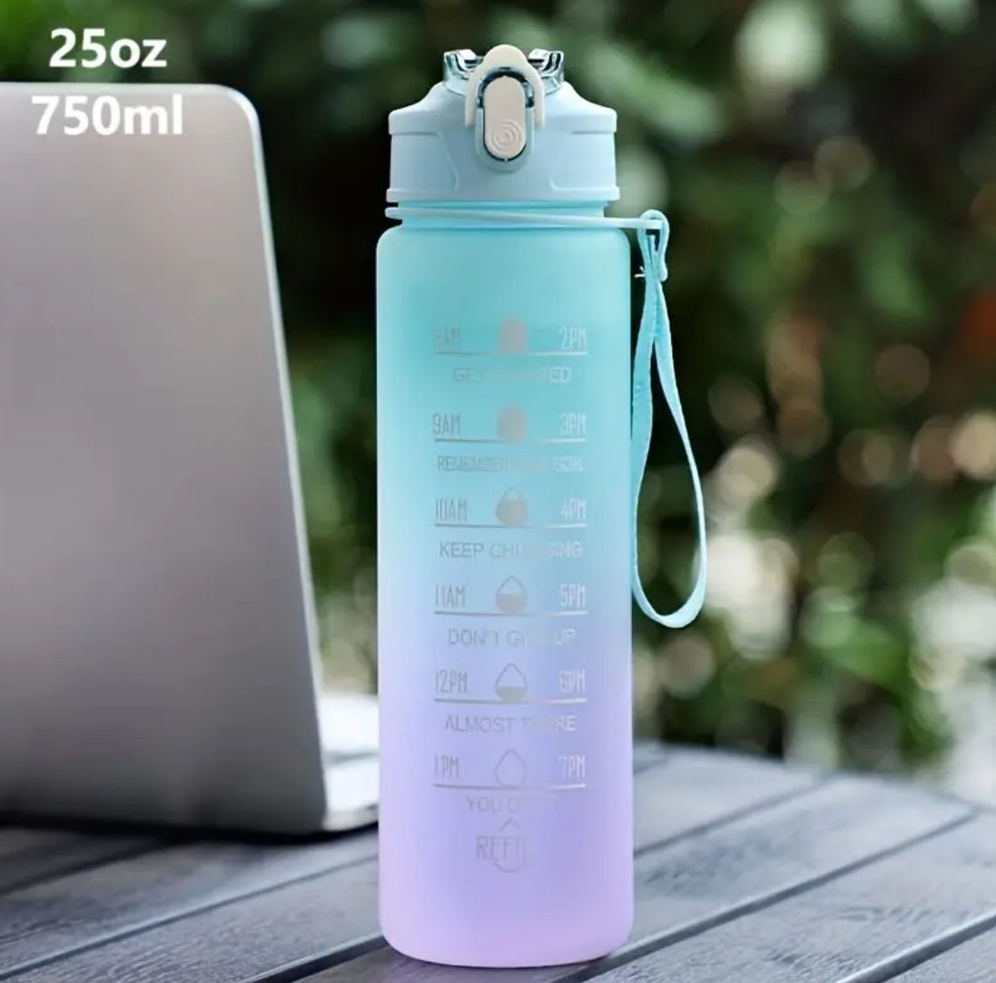 Trinkflaschen & Thermosflaschen: Trinkflasche 750 ml – Neu und originalverpackt aus Suhr von SchnapperCH