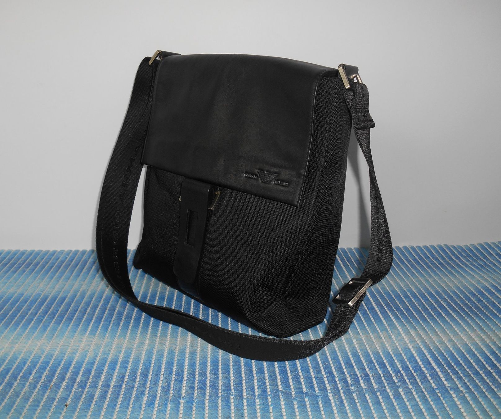 Armani Sacs: Emporio Armani Umhängetasche – D'occasion à Basel par chien008 1