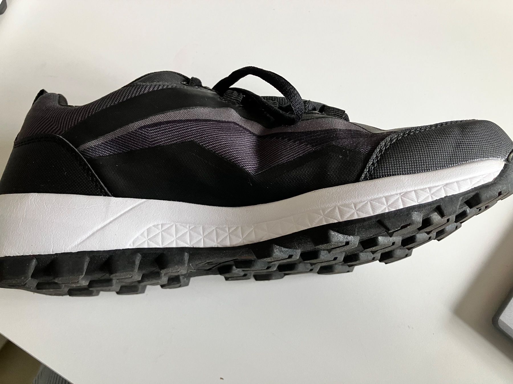 Scarpe da uomo: Sneaker Crane schwarz/grau Gr. 41 – Usato da Bättwil venduto da Profi44 1