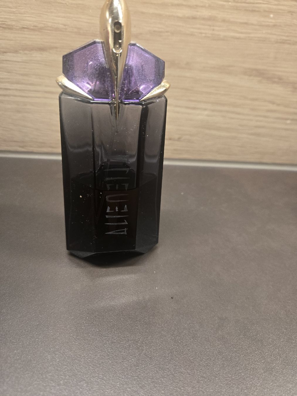 Mugler Profumi & Eau de Toilette: Mugler Alien Eau de Parfum halb voll – Usato da Werthenstein venduto da Icebaby13 1