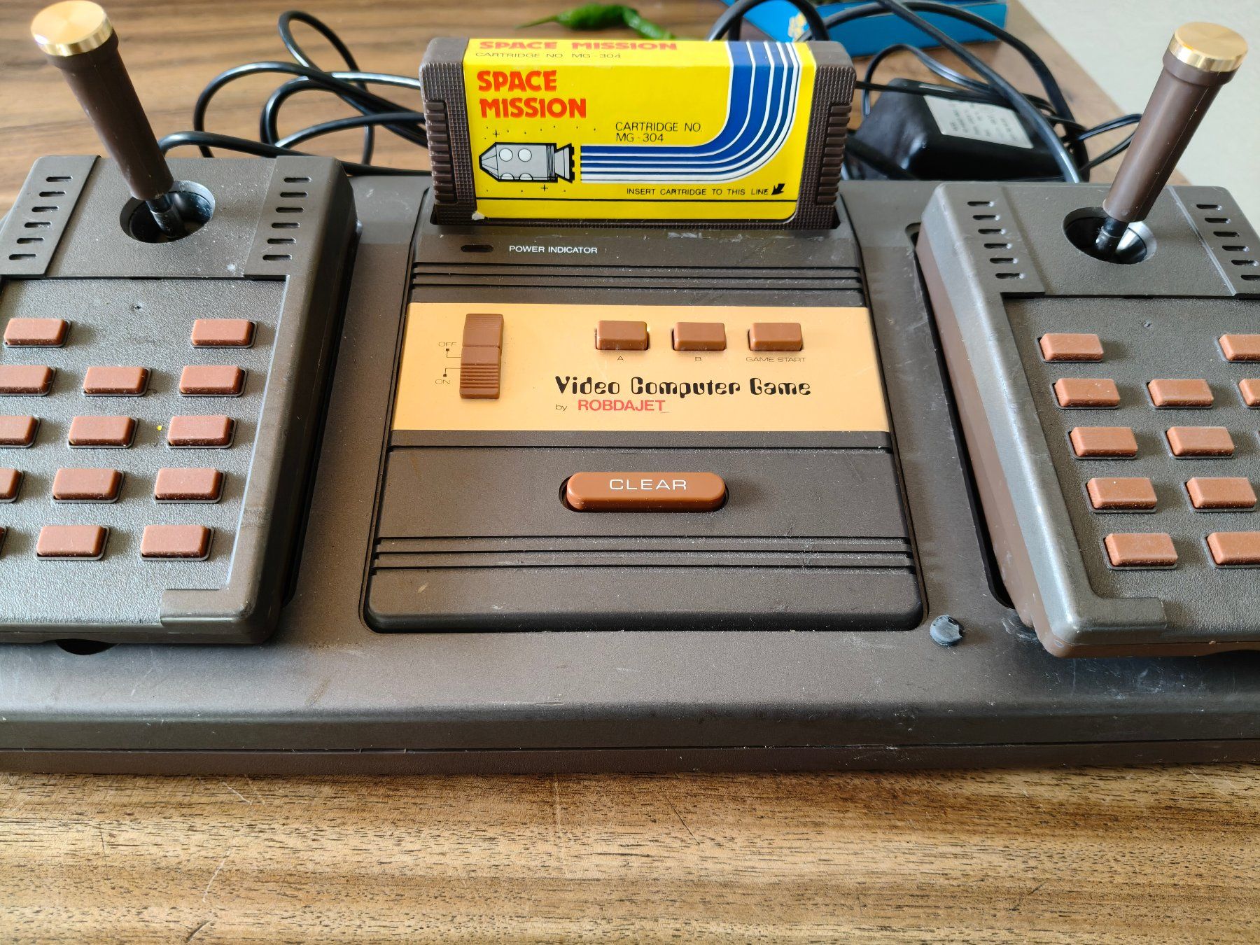 Console: Robdajet Video Computer Game defekte konsole und 5 games – Difettoso da Zürich venduto da s6000