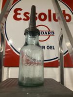 Vintage Essolube Ölflasche, ideal für Oldtimer-Garage