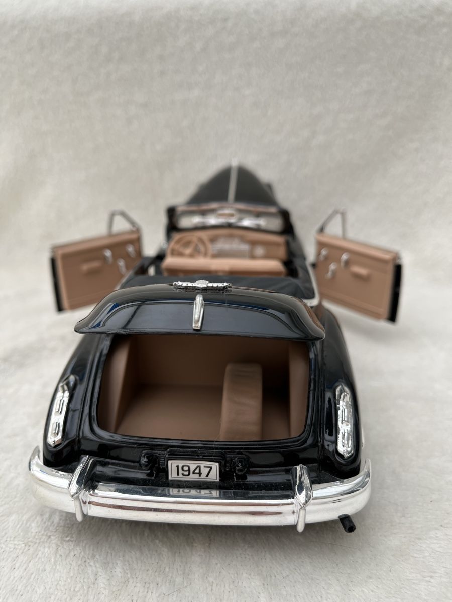 Anson Modellini d'auto: Cadillac 1947 – Nuovo e nell'imballaggio originale da Oberweningen venduto da mer_2yn9 5