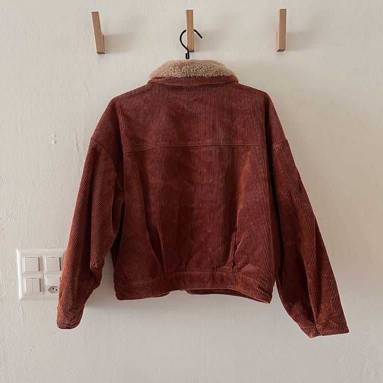 Giacche: ONLY Jacke aus Cord – Usato da Solothurn venduto da Juliasju 2