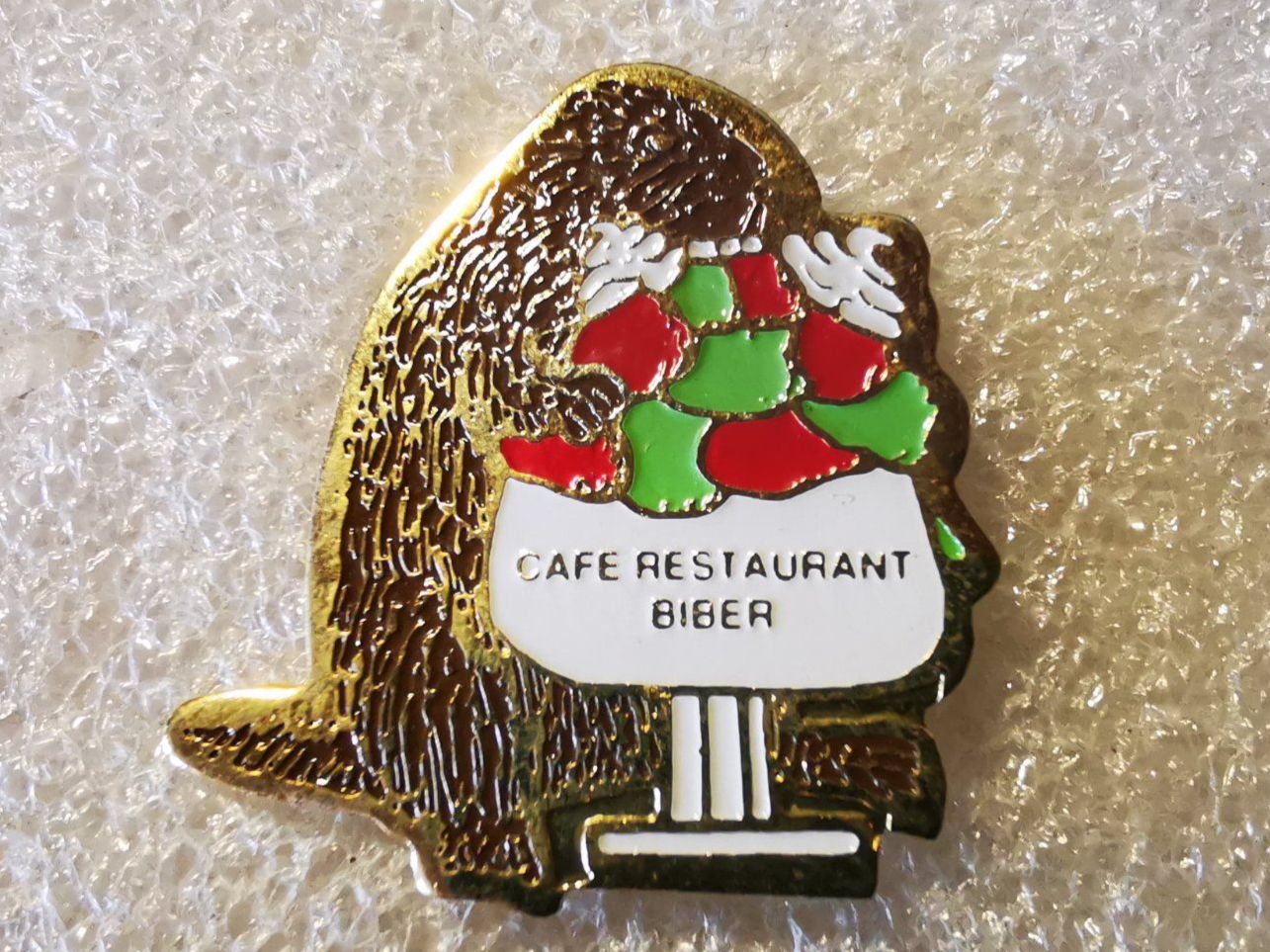 Placchette & Badge: Ansteckpin 20: Cafe Restaurant Biber – Usato da Oppligen venduto da Pin-Fall-Shop
