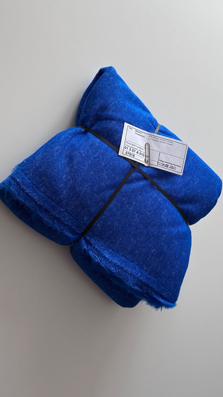 Tessuti: Plüschstoff royal blau – Nuovo e nell'imballaggio originale da Laupen ZH venduto da dabijena 2