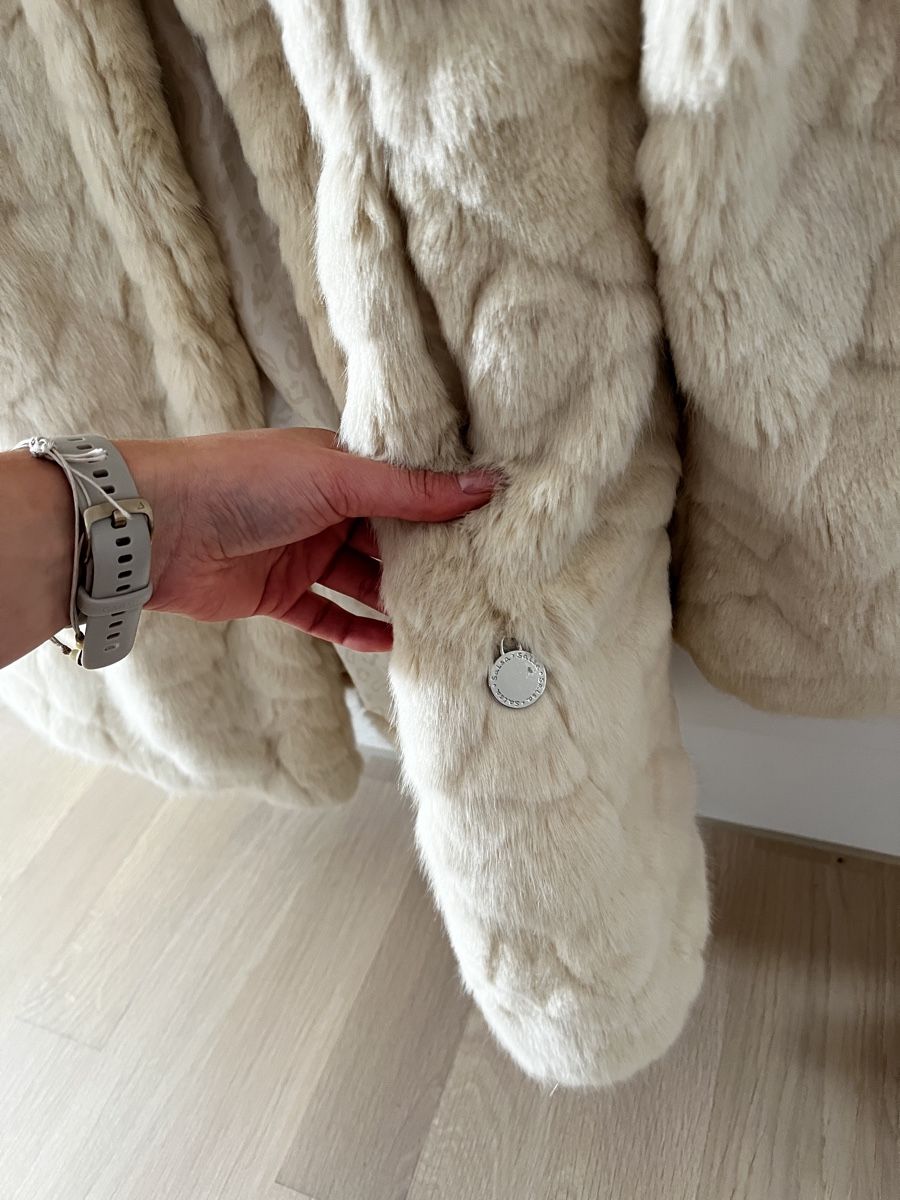 Salsa Cappotti: SALSA Faux Fur Coat – Usato da Rapperswil SG venduto da Tiniva 2