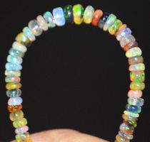 Armband L-6943 – Äthiopische Welo Feuer Opal Rondellen 3,5 b